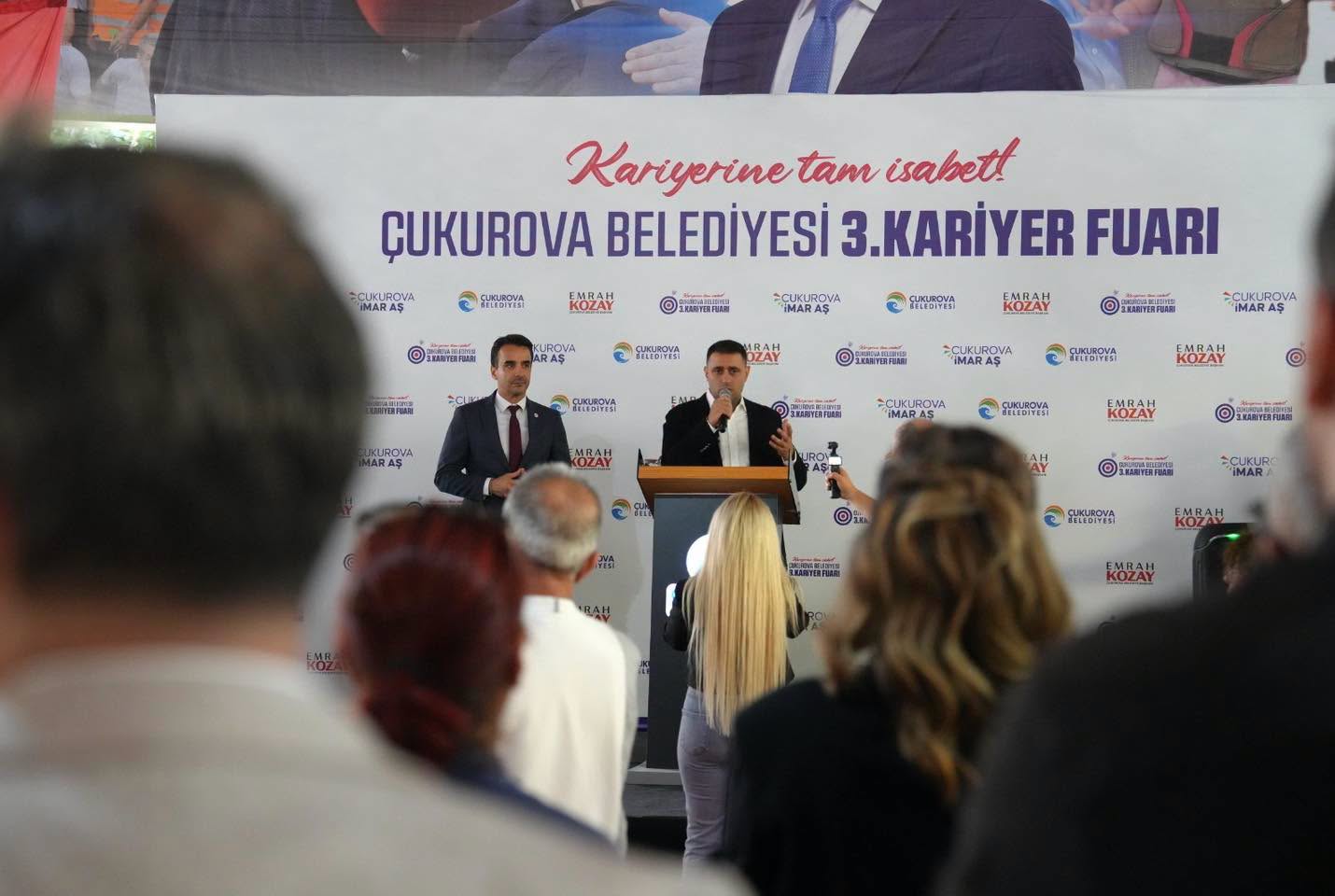 Çukurova Belediyesi 3. Kariyer Fuarı, iş arayanlarla işverenleri buluşturdu.