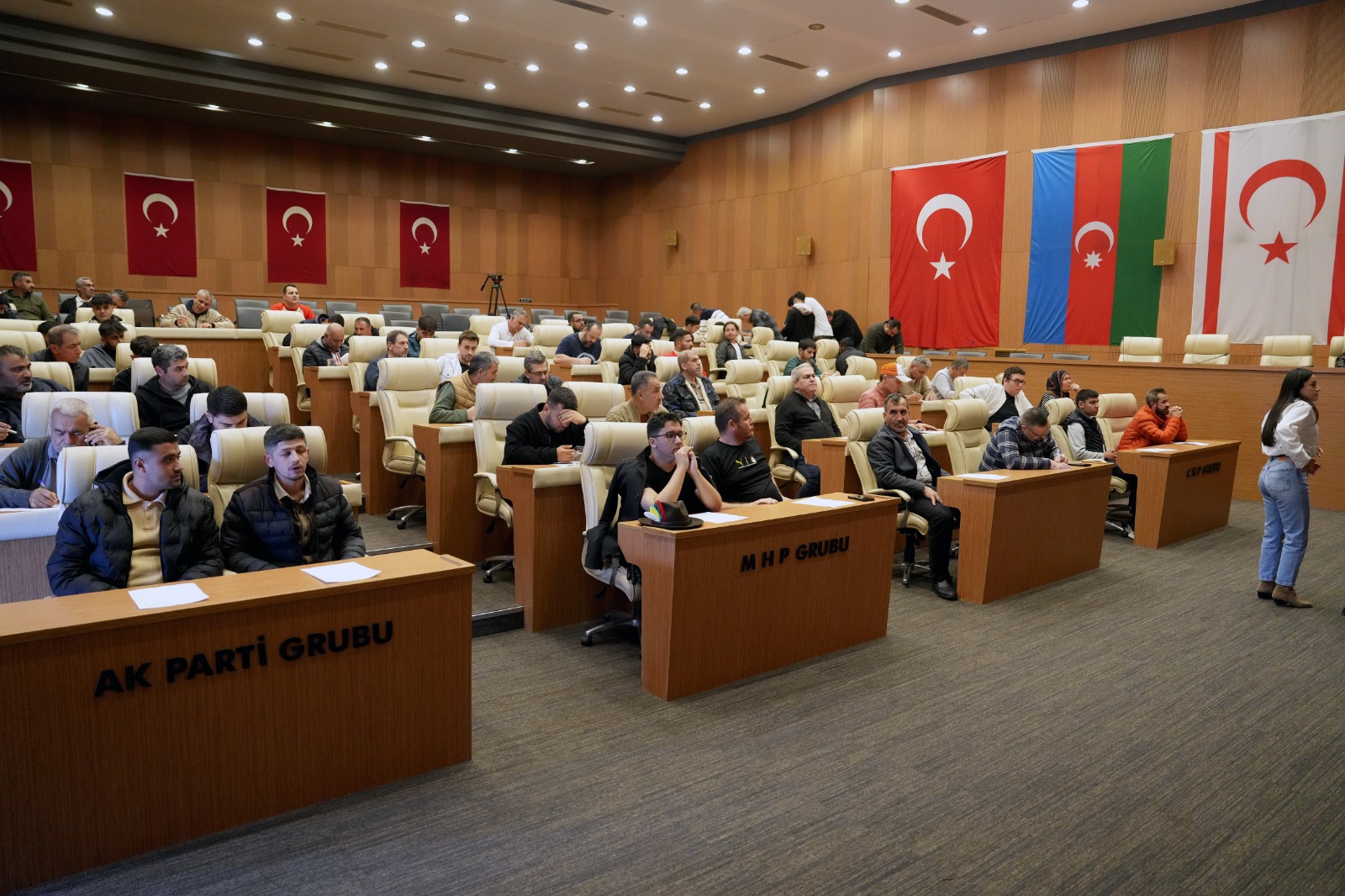 ÇUKUROVA’DA İSTİHDAM SEFERBERLİĞİ SÜRÜYOR