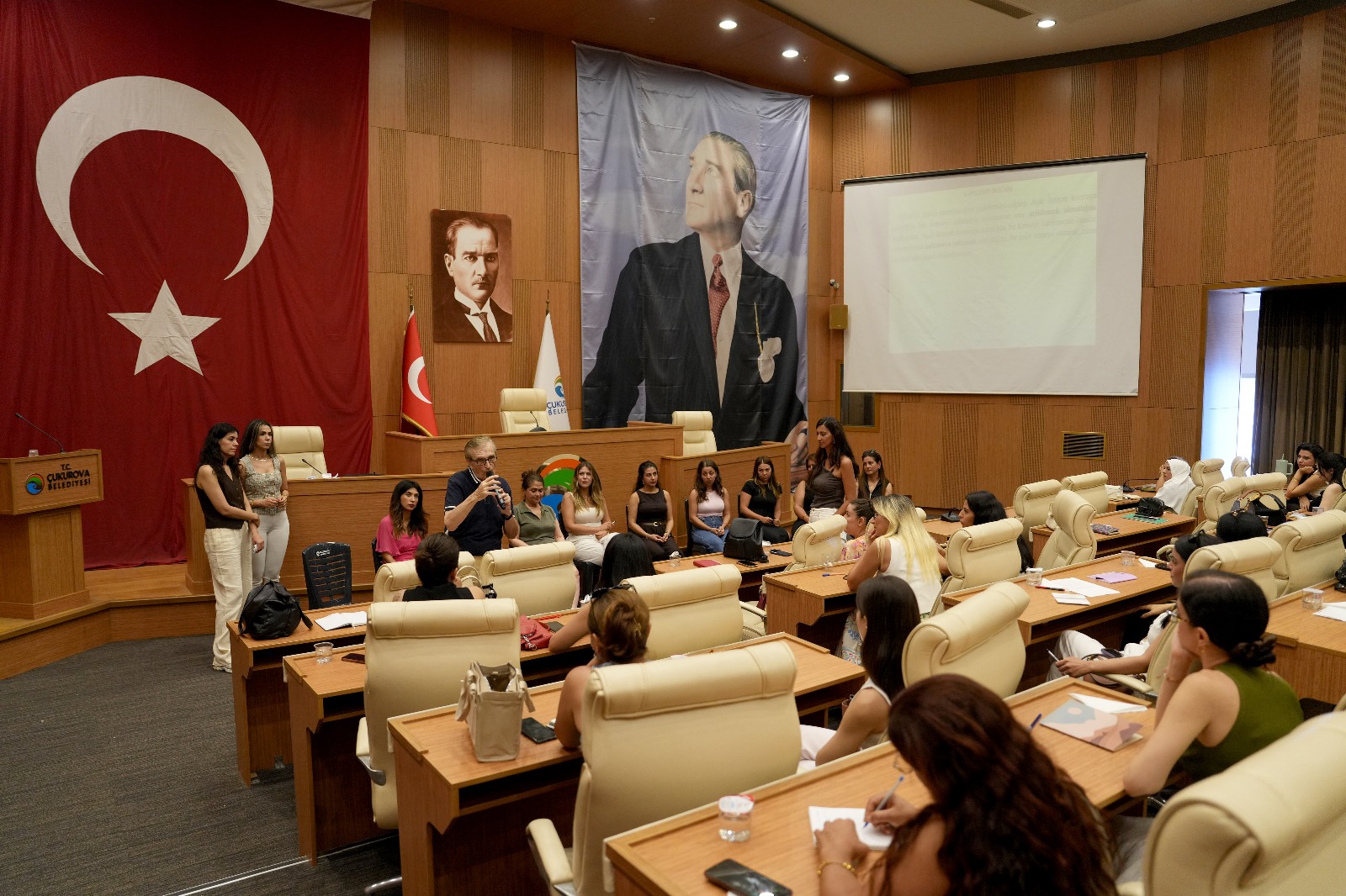 ÇUKUROVA’DAN KREŞ ÖĞRETMENLERİNE ANLAMLI EĞİTİM