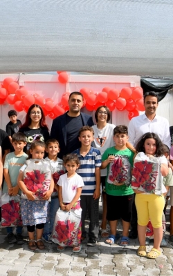 Başkan Kozay Konteyner Kentte Çocuklarla Bayramlaştı