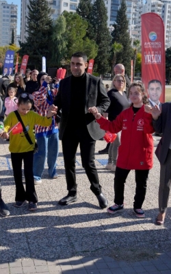 Başkan Kozay’dan özel çocuklara özel şenlik