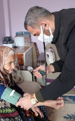 Çukurova Belediyesi Gönüllere Dokunuyor