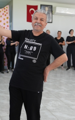 ÇUKUROVA’DA HALK OYUNLARIYLA KÜLTÜREL MİRAS YAŞATILIYOR