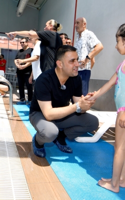 Çukurova'da Yüzmeye Engel Yok