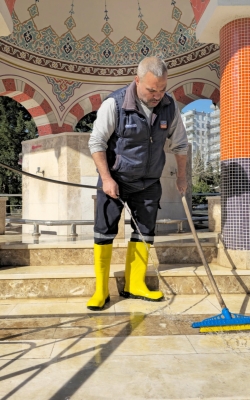ÇUKUROVA’DA CAMİLER BAYRAMA HAZIRLANIYOR