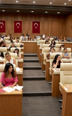 ÇUKUROVA’DAN KREŞ ÖĞRETMENLERİNE ANLAMLI EĞİTİM