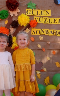 Çukurovalı Minikler Sonbahar’ı Sevgiyle Kucakladı