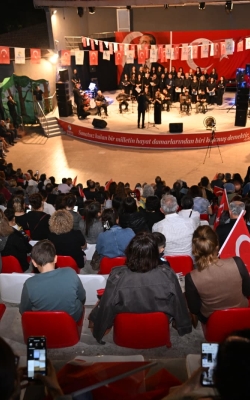CUMHURİYET KOROSU’NDAN ATATÜRK’ÜN SEVDİĞİ ŞARKILAR KONSERİ