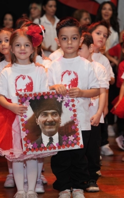 Cumhuriyet Defilesi Beğeni Topladı