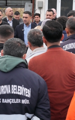 BAŞKAN KOZAY MESAİ ARKADAŞLARIYLA BAYRAMLAŞTI 