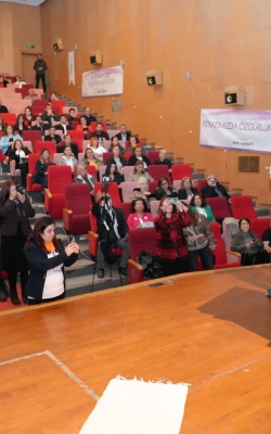 Sözde Değil Özde Kadınların Yanında Olacağız