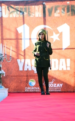 Cumhuriyet Defilesi Beğeni Topladı