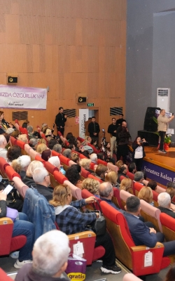 Sözde Değil Özde Kadınların Yanında Olacağız