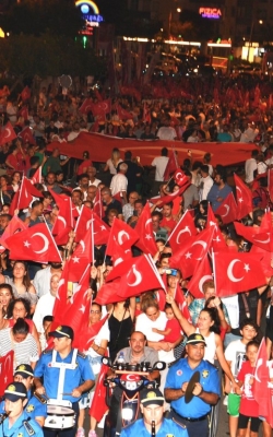 Büyük Zafer Çukurova'da Coşkuyla Kutlandı