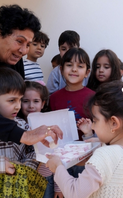 MİNİKLERDEN YAŞLILAR HAFTASI’NA ANLAMLI ZİYARET