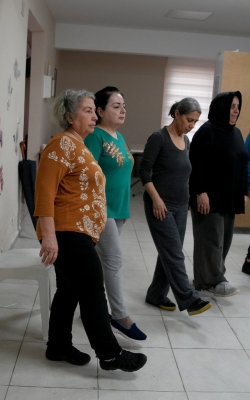 ÇUKUROVA BELEDİYESİ’NDEN KADINLARA HALK OYUNLARI KURSU