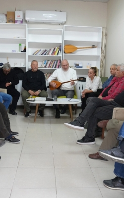 ÇUKUROVA’DA EMEKLİLERDEN MÜZİK ZİYAFETİ