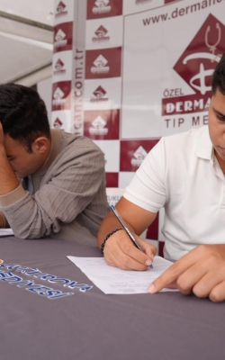 İş Arayanlar ve İş Verenler Çukurova'da Buluştu