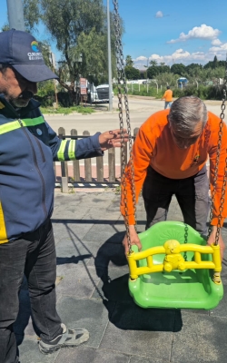 ÇUKUROVA BELEDİYESİ’NDEN PARK VE YEŞİL ALANLARDA YOĞUN MESAİ