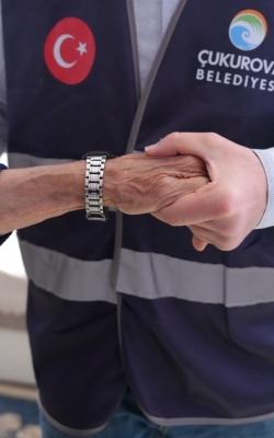 Çukurova Belediyesi Gönüllere Dokunuyor